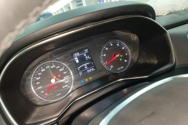 Used Roewe RX8 2019 30T Two-Wheel Drive Supreme Flagship Edition
