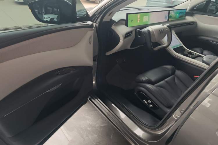 Used IM LS7 2023 77 kWh Urban Fit Rear-Wheel Drive