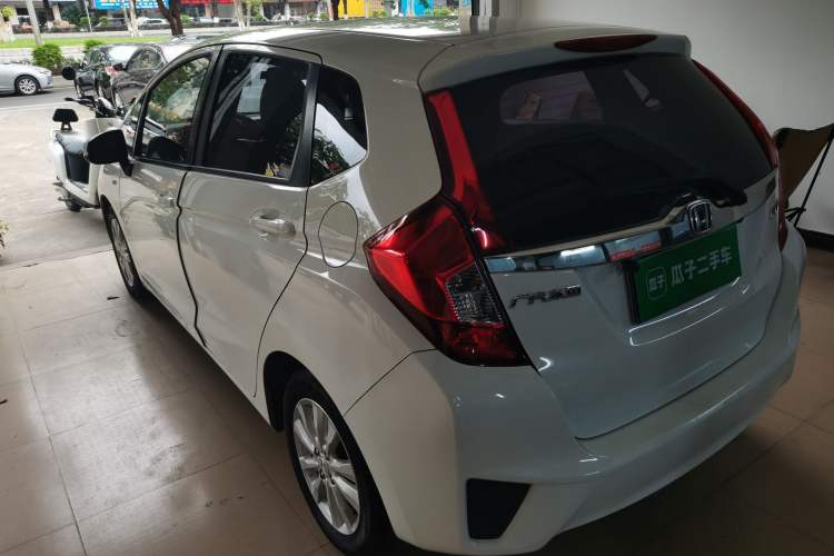 Used Honda Fit 2016 1.5L LX CVT Comfort Model Rear Left 45 Deg