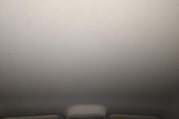 Used MG 4 EV 2022 520 km Luxury Edition Headliner