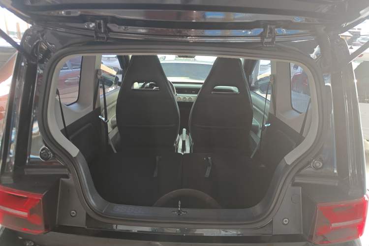 Used Wuling Hongguang MINIEV 2022 GAMEBOY 200km Gaming Edition with Lithium Iron Phosphate Trunk