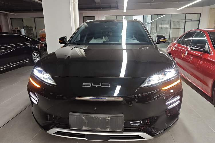 Used BYD Song PLUS New Energy 2023 Champion Edition EV 520KM Prestige Model
