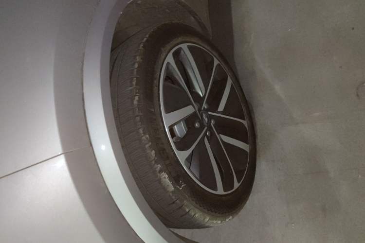 Used Li Auto L9 2024 Ultra Model Left Front Wheel Hub