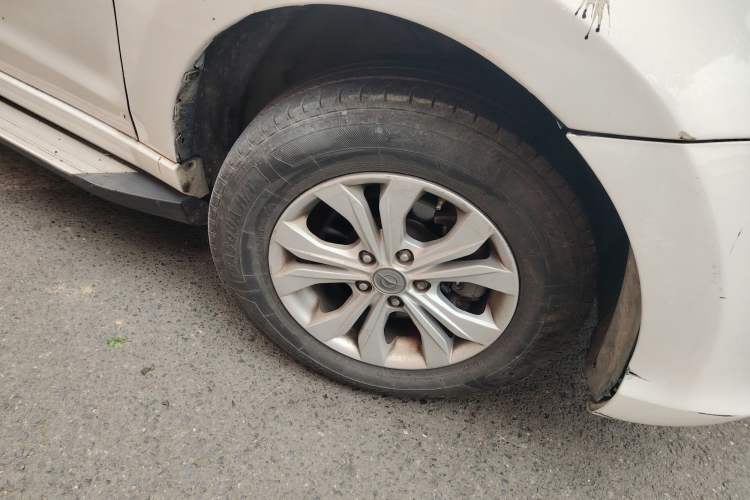 Used Haima S7 2013 2.0L Manual ZhiShang Version Right Front Wheel Hub