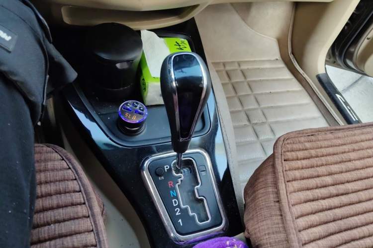 Used Wuling Hongguang 2014 1.5L S Automatic Comfort Edition
