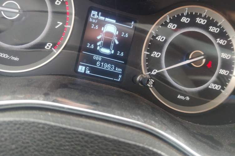 Used Baojun 560 2015 1.8L manual luxury version