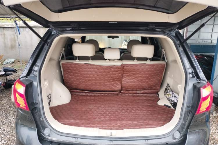 Used Haima S7 2015 Revised Version 2.0L Automatic Zongchi Trim
