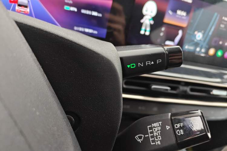 Used Baojun KiWi EV 2023 Smart Luxury Edition Ternary Lithium Gear Lever