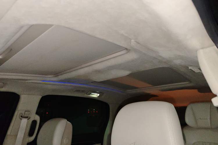 Used Buick GL8 2020 Avenir Avia Six-Seat Deluxe Edition
