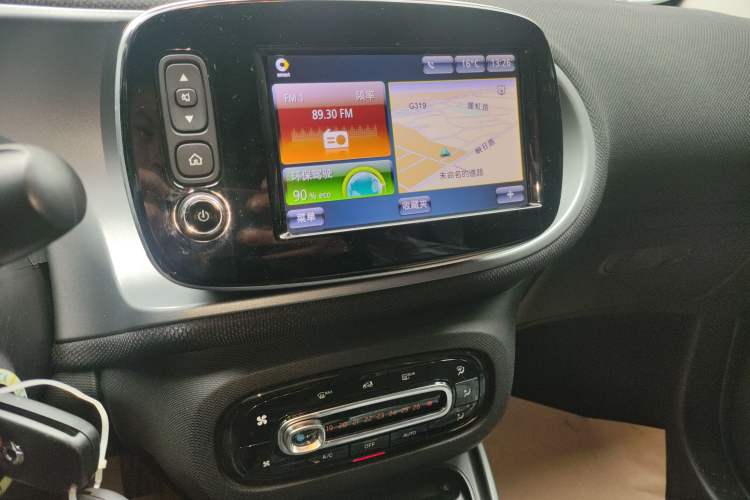 Used smart fortwo 2017 1.0L 52kW New Sound Special Edition China V Emission Standard