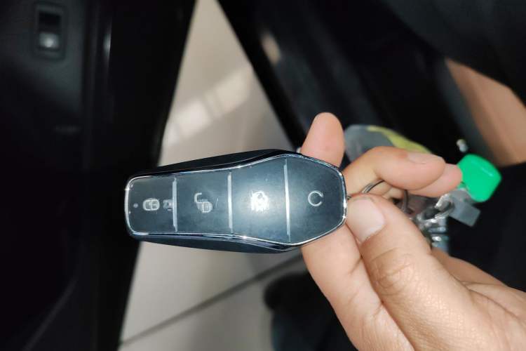 Used BYD Song L EV 2025 Intelligent Driving Version 662 km LiDAR Excellence Edition