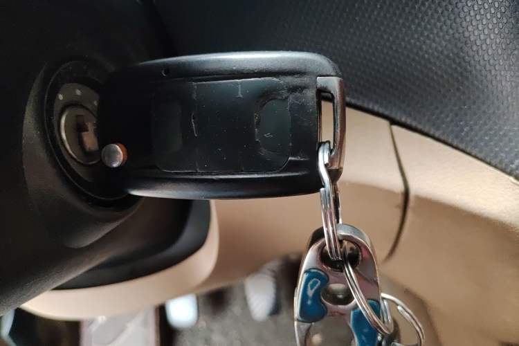 Used Wuling Hongguang 2014 1.5L S Comfort Model Vehicle Key