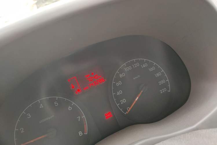 Used Hyundai Verna (older generation) 2010 Sedan 1.4L Manual Standard GL Model
