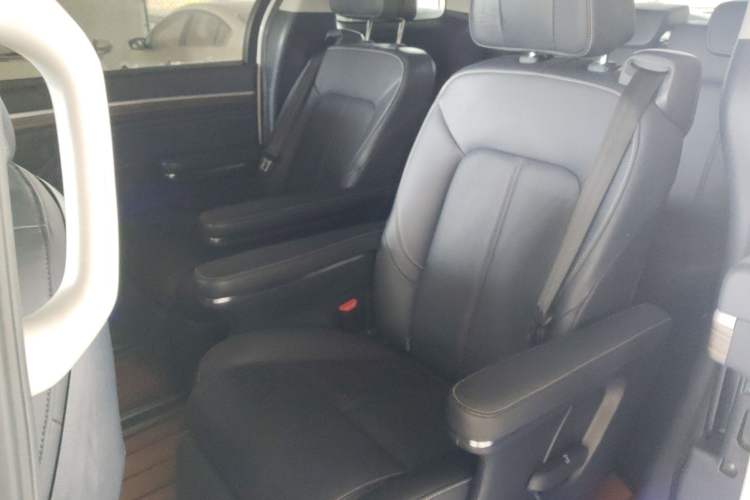 Used GAC Trumpchi M8 2021 Lingxiu Series 390T Deluxe Edition Left Rear Seat
