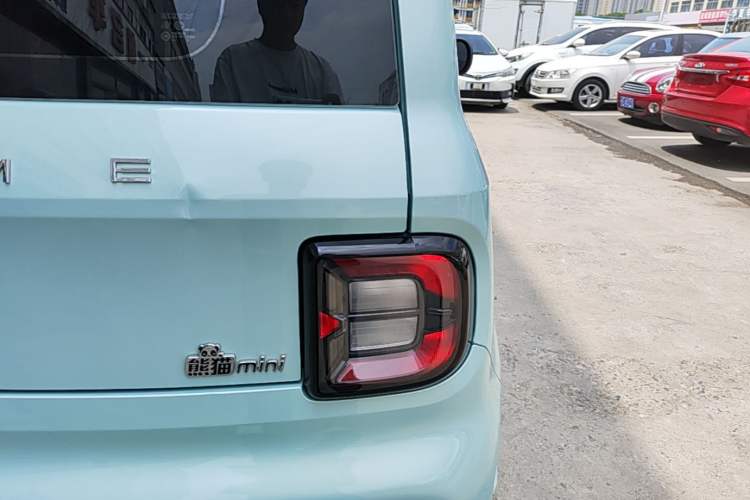 Used Geely Galaxy Panda 2024 Facelifted Panda Mini 200km Dragon Edition