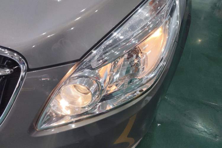 Used Buick GL8 2018 28T Luxury Model China VI Standard