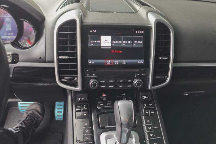 Used Porsche Cayenne 2016 Cayenne 3.0T Audio And AC Panel