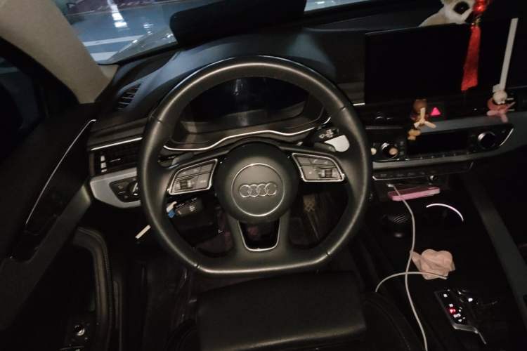 Used Audi A4L 2022 40 TFSI Luxury Dynamic Model
