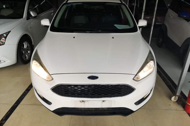 Used Ford Focus 2017 Hatchback 1.6L Automatic Comfort Plus SmartDrive Edition
