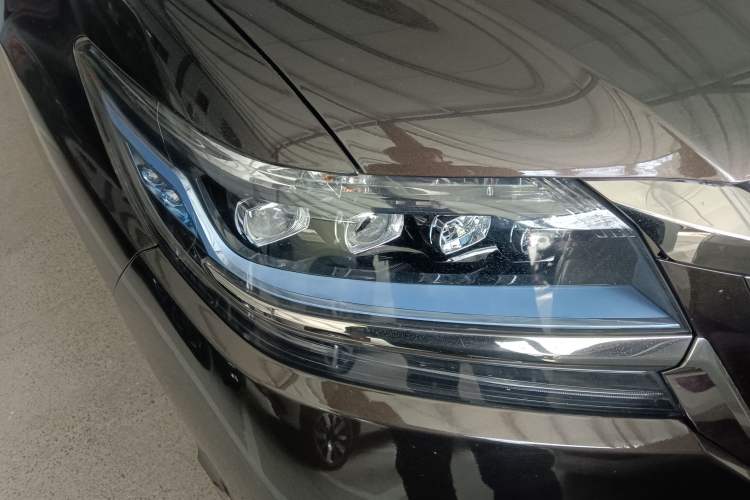 Used Honda Elysion 2019 2.0L Hybrid Luxury Edition Exterior 3