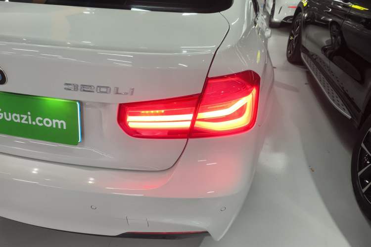 Used BMW 3 Series 2019 320Li M Sport Package Exterior 3