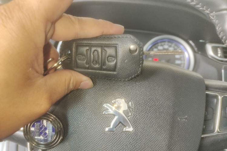 Used Peugeot 408 2016 1.6T Automatic Luxury Edition Vehicle Key