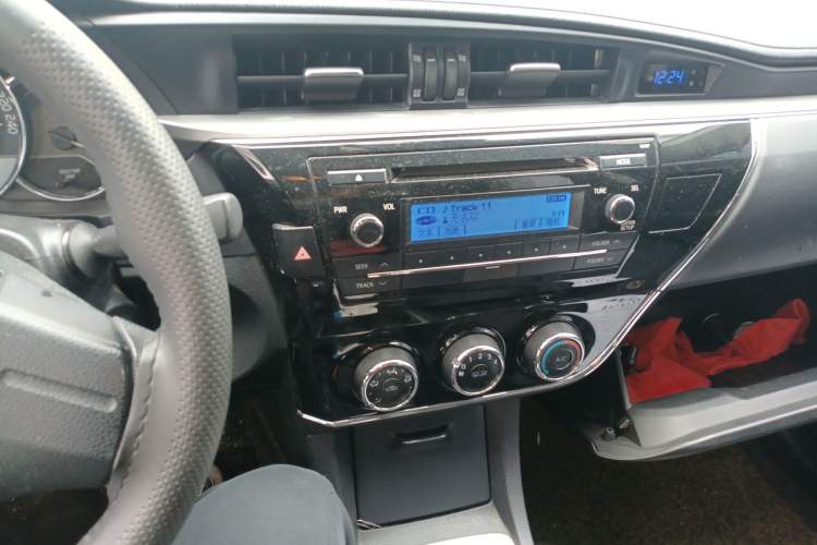 Used Toyota Corolla 2014 1.6L Manual GL