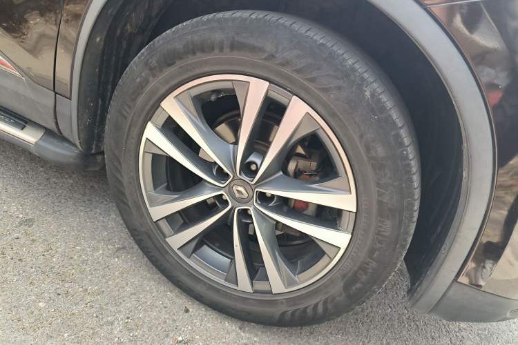Used Renault Koleos 2018 2.0L Two-Wheel-Drive Luxury Edition Right Front Wheel Hub