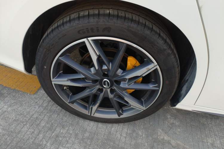 Used GAC Trumpchi EMPOW 2023 270T DCT J15 Version