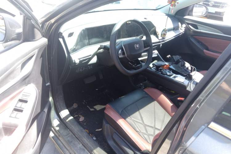 Used CHANGAN Eado 2022 PLUS Blue Whale NE 1.4T GDI DCT Prestige Edition
