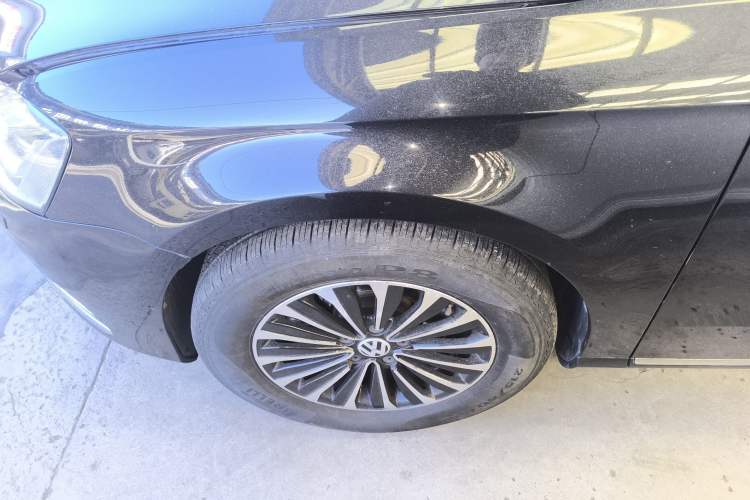 Used Volkswagen Magotan 2015 Facelift 1.8TSI Luxury Model