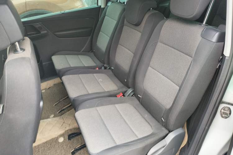 Used Volkswagen Sharan 2014 2.0 TSI Standard Model Left Rear Seat