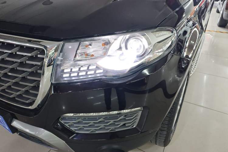 Used Haval H8 2017 2.0T Diesel Two-Wheel Drive Smart Edition
