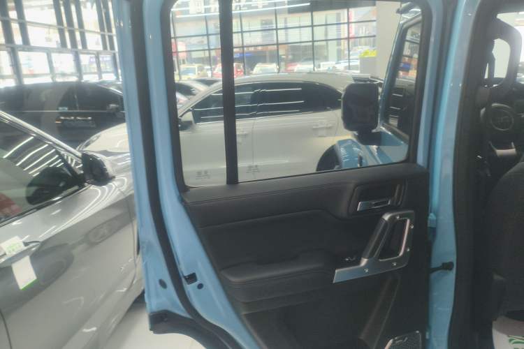 Used 212 T01 2025 2.0T Changfeng