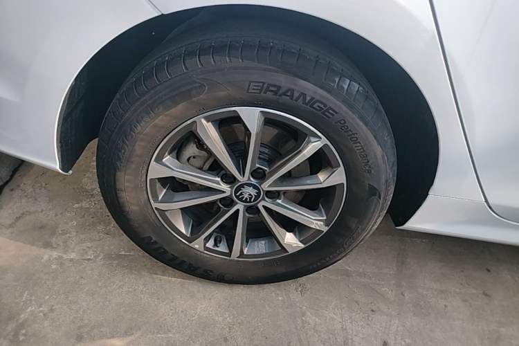 Used BYD Qin PLUS 2024 HONOR Edition DM-i 55KM Leading Model Right Rear Wheel Hub