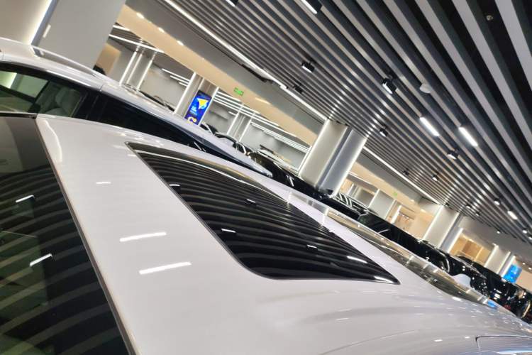 Used Buick GL8 New Energy 2024 Lu Zun Deluxe Edition 7-Seater Roof