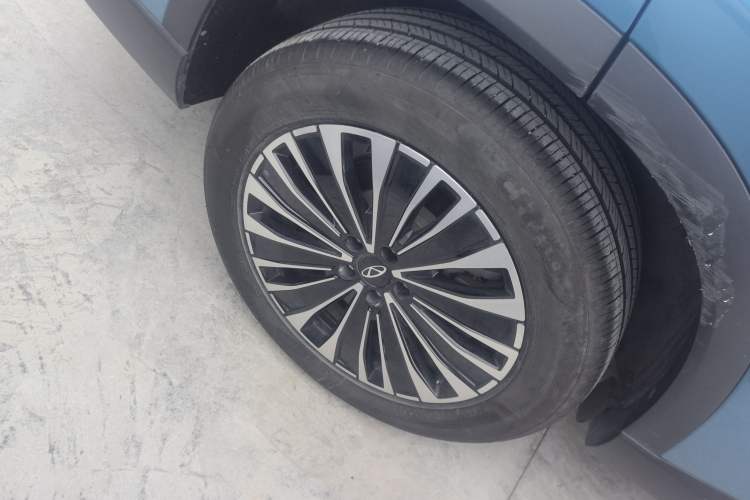 Used Chery Tiggo 8 PLUS C-DM 2025 1.5T 116 km Prestige Version 5 Seats
