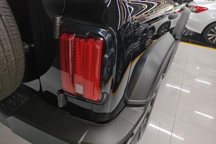 Used Tank 300 2025 2.0T Challenger Right Rear Taillight