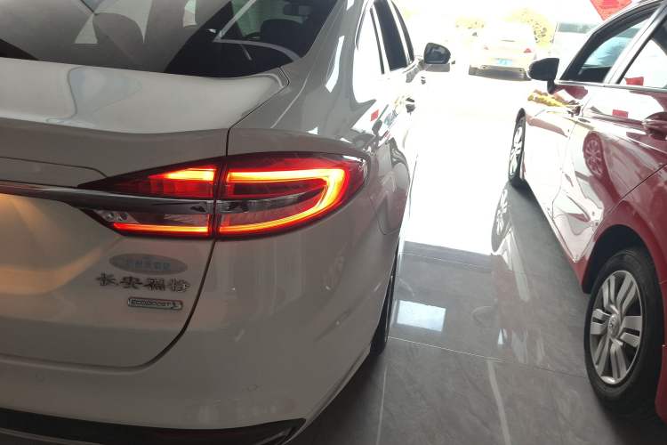 Used Ford Mondeo 2017 EcoBoost 180 Stylish Model
