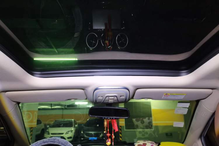 Used BYD Tang New Energy 2015 2.0T Four-Wheel-Drive Flagship Model