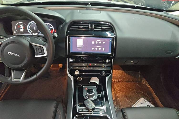 Used Jaguar XEL 2018 2.0T 200 PS Premium Edition