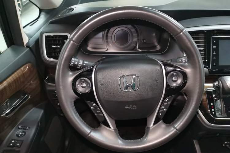 Used Honda Odyssey 2015 Revised Version 2.4L Supreme Edition
