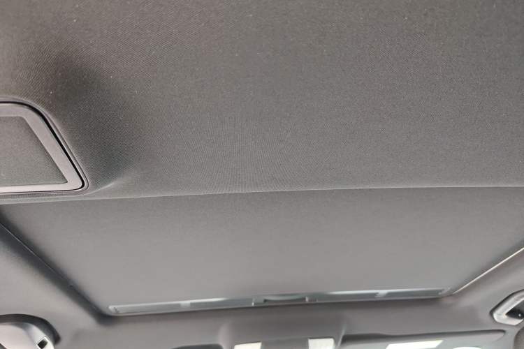 Used Mercedes-Benz E-Class 2015 Facelift E 200 L Sport Edition