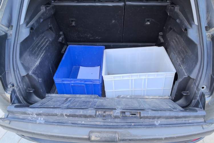 Used Peugeot 3008 2015 1.6THP Automatic Prestige Edition Trunk