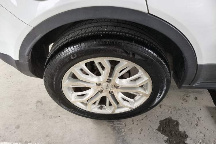 Used Land X7 2015 2.0T Panoramic Prestige Edition
