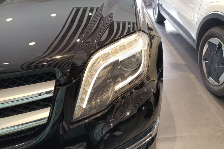 Used Mercedes-Benz GLK-Class 2013 Facelift GLK 300 4MATIC Fashion Edition Left Front Headlight