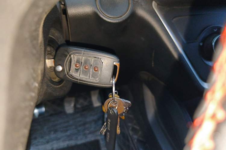 Used Wuling Hongguang S3 2018 1.5L Manual Comfort Model China V Standard Vehicle Key