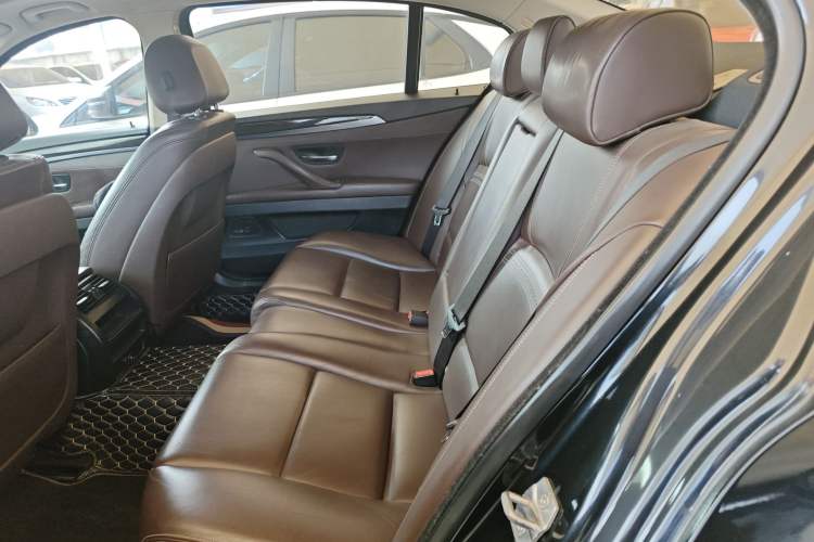 Used BMW 5 Series 2014 525Li Luxury Design Package
