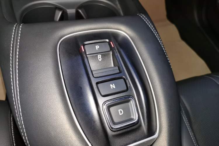 Used Honda ZR-V 2023 2.0L eHEV Sharp - Deluxe Edition