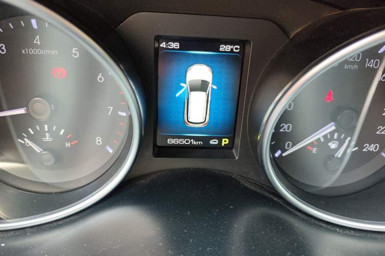 Used Haval H6 Coupe 2018 Blue Label 1.5T Automatic Two-Wheel Drive Luxury Model Odometer Close Up